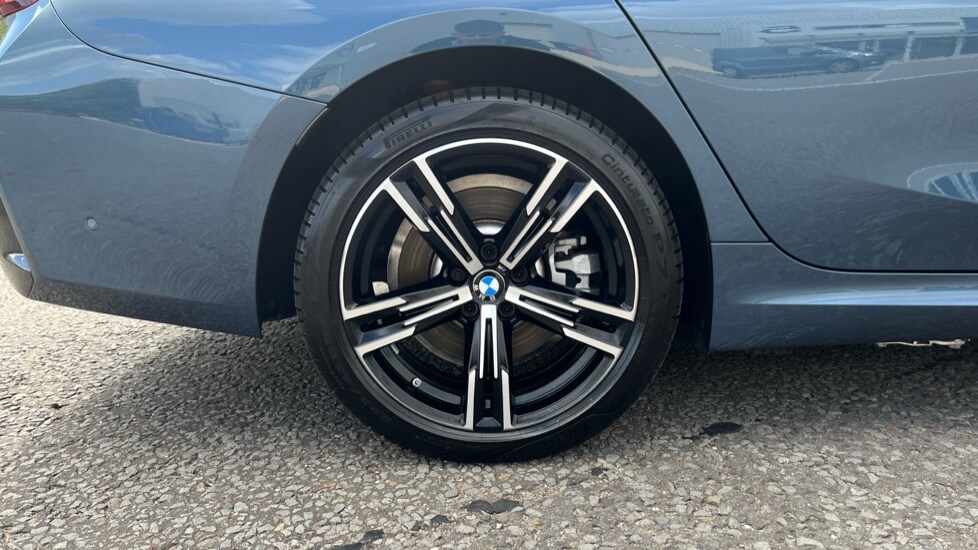 Used BMW 3 Series 2024 for sale - 75783856: Photo 27