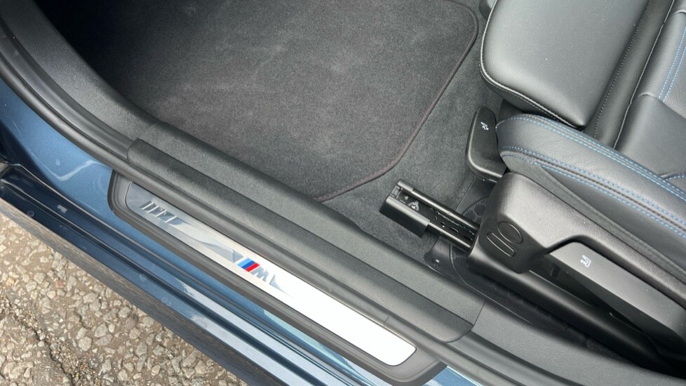 Used BMW 3 Series 2024 for sale - 75783856: Photo 38