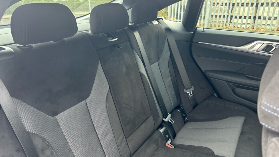 Used BMW i4 2025 for sale - 76404810: Photo 12