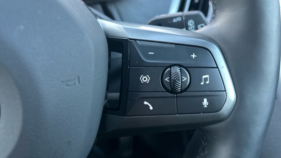 Used BMW iX 2025 for sale - 76861777: Photo 18