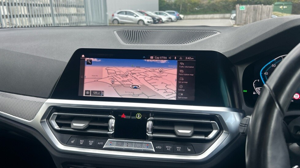 Used BMW 3 Series 2021 for sale - 76321906: Photo 32