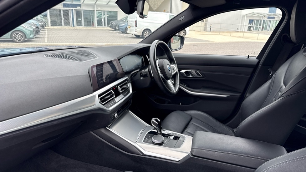 Used BMW 3 Series 2021 for sale - 76086828: Photo 7