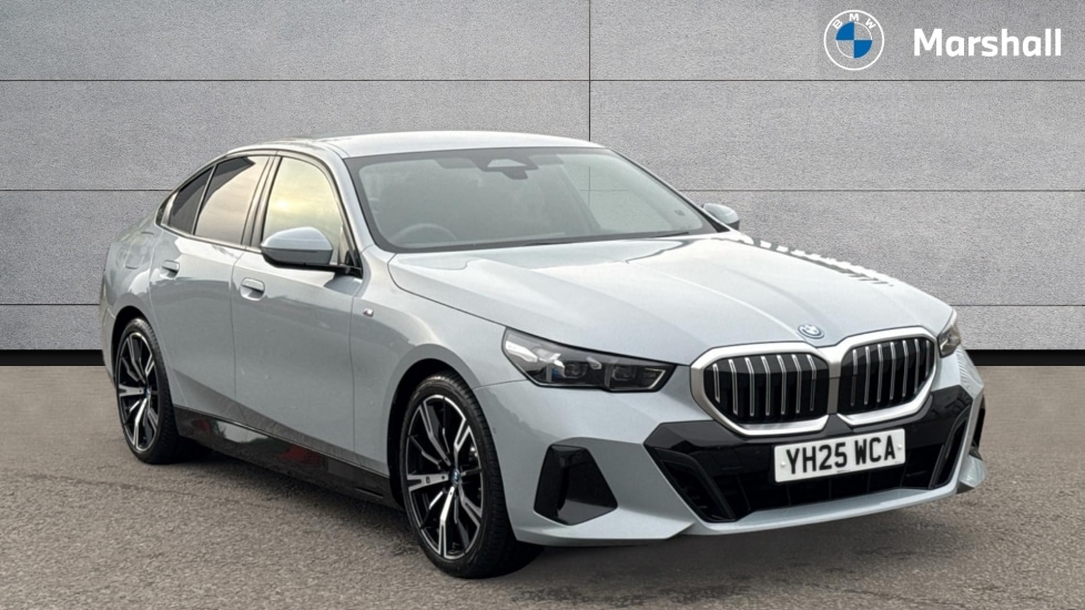 Used BMW 5 Series 2025 for sale - 76112181: Photo 1