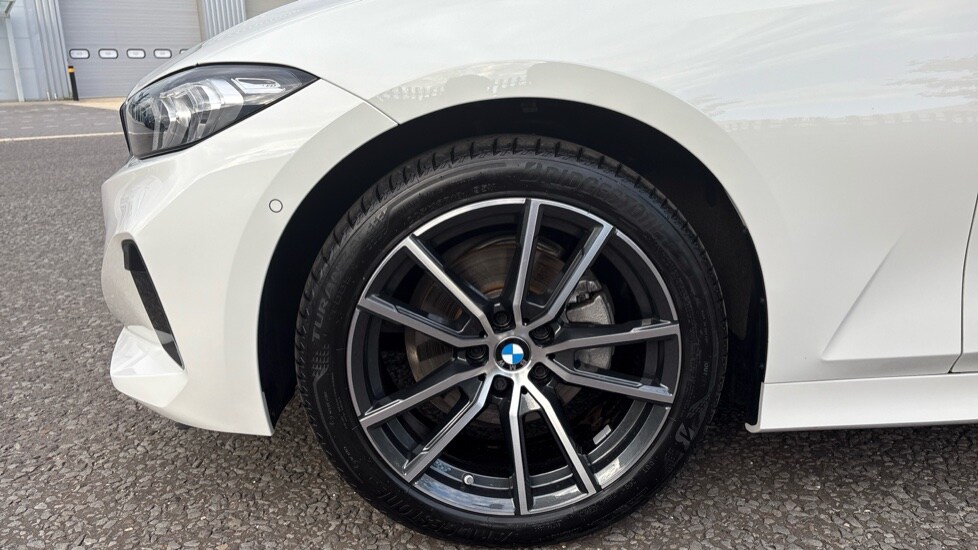 Used BMW 3 Series 2025 for sale - 76140286: Photo 25