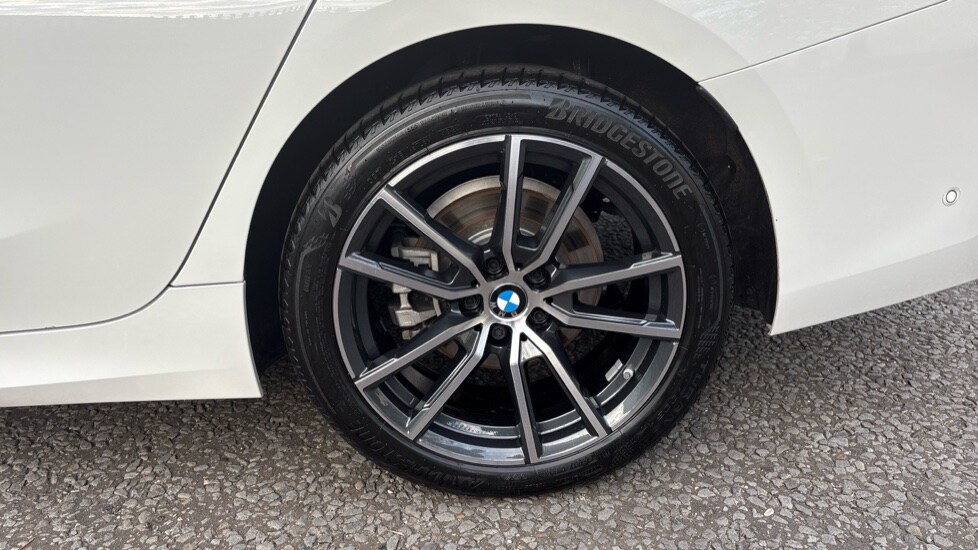 Used BMW 3 Series 2025 for sale - 76140286: Photo 26