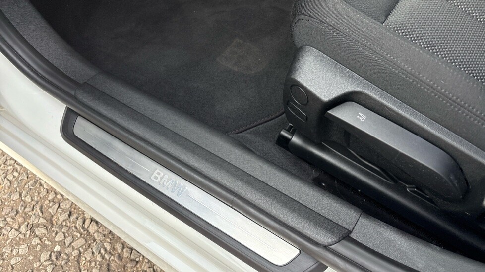 Used BMW 3 Series 2025 for sale - 76140286: Photo 38