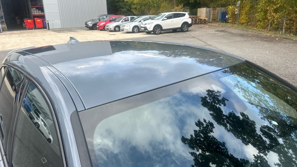 Used BMW 1 Series 2024 for sale - 76008000: Photo 28