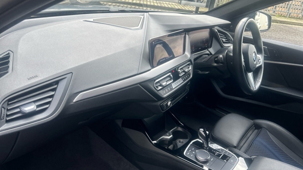 Used BMW 1 Series 2024 for sale - 76008000: Photo 7