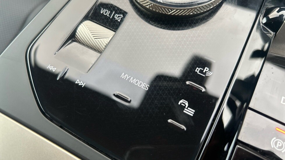 Used BMW iX 2022 for sale - 76404770: Photo 19