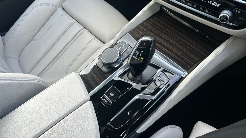 Used BMW 5 Series 2020 for sale - 76745364: Photo 10