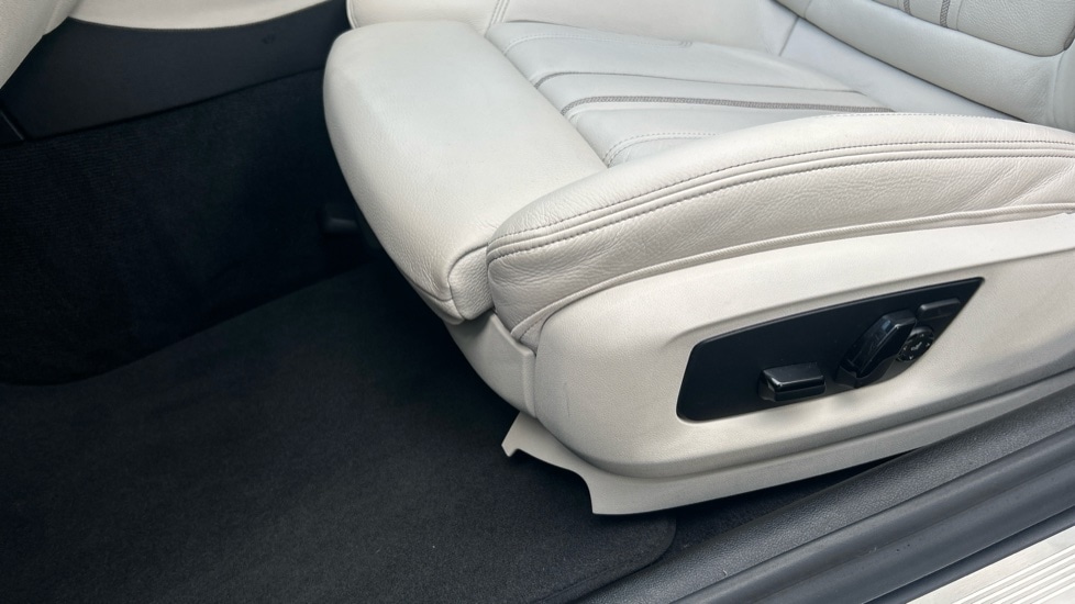 Used BMW 5 Series 2020 for sale - 76745364: Photo 35