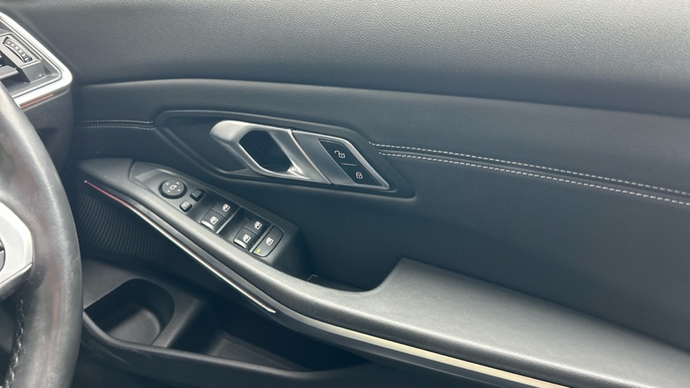 Used BMW 3 Series 2022 for sale - 76595283: Photo 36