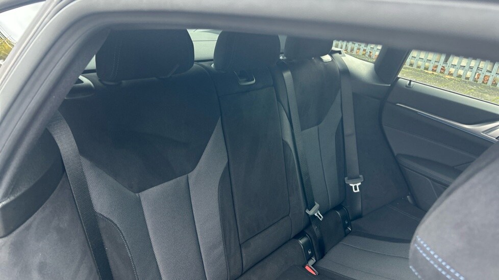 Used BMW i4 2025 for sale - 76404747: Photo 12