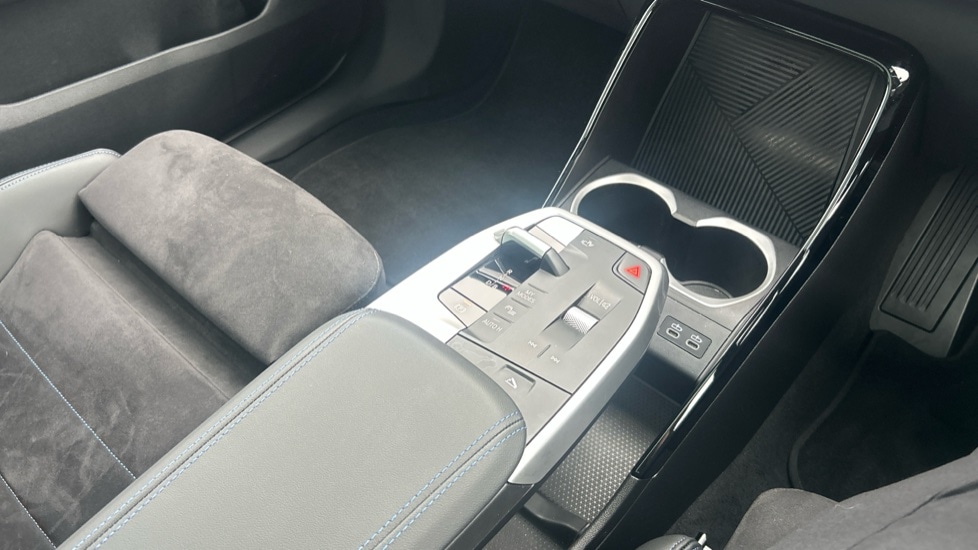 Used BMW iX2 2025 for sale - 76037807: Photo 10