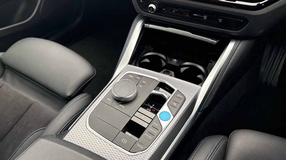 Used BMW i4 2023 for sale - 76086873: Photo 10