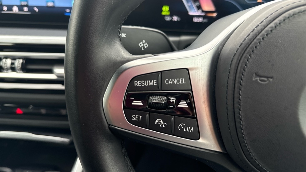 Used BMW i4 2023 for sale - 76086873: Photo 17