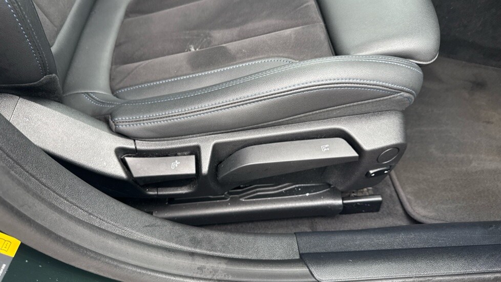 Used BMW i4 2023 for sale - 76086873: Photo 35