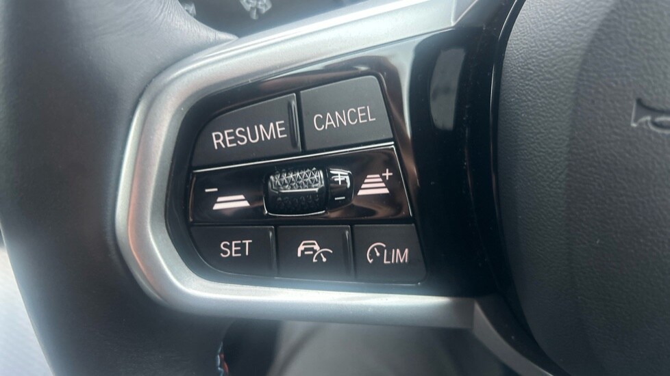 Used BMW i4 2025 for sale - 76861779: Photo 17