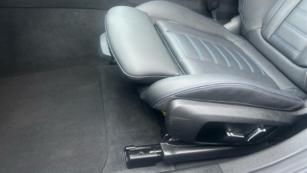 Used BMW i4 2025 for sale - 76861779: Photo 35