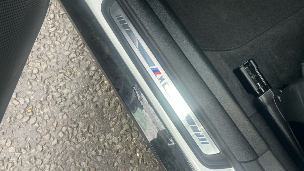 Used BMW i4 2025 for sale - 76861779: Photo 38