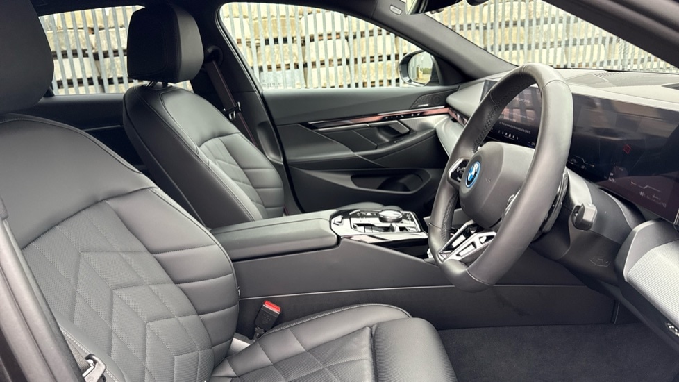 Used BMW 5 Series 2025 for sale - 76338706: Photo 11