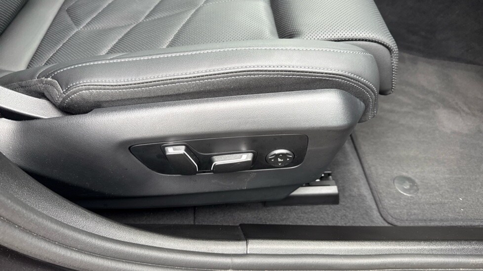 Used BMW 5 Series 2025 for sale - 76338706: Photo 35