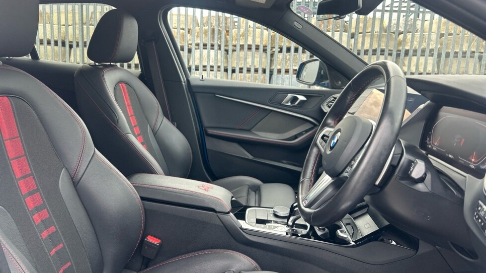 Used BMW 1 Series 2024 for sale - 76661054: Photo 11