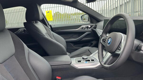 Used BMW i4 2024 for sale - 75439178: Photo 11