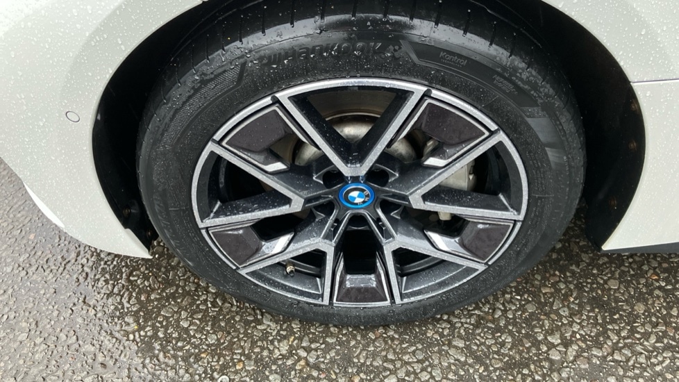 Used BMW i4 2023 for sale - 76861784: Photo 25