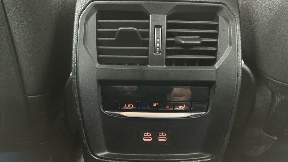 Used BMW i4 2023 for sale - 76861784: Photo 40