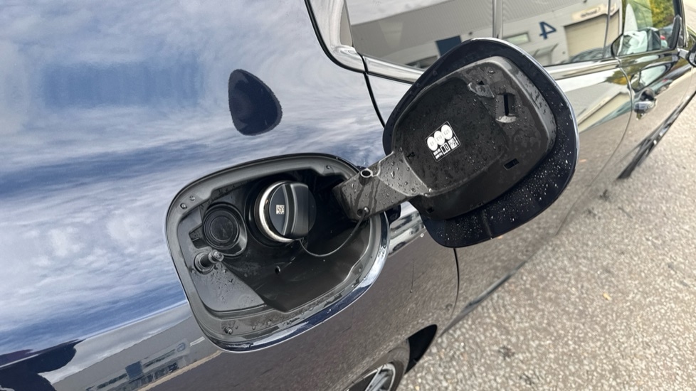 Used BMW 8 Series 2022 for sale - 76615199: Photo 39