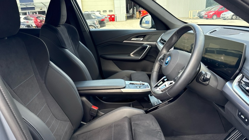 Used BMW iX1 2025 for sale - 76221688: Photo 11