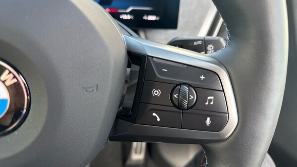 Used BMW iX 2025 for sale - 76037785: Photo 18