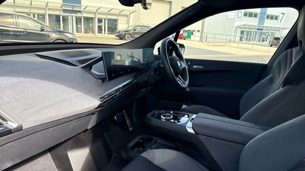 Used BMW iX 2025 for sale - 76037785: Photo 7