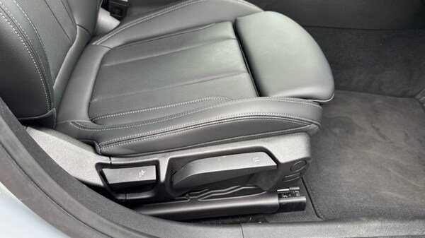 Used BMW 3 Series 2025 for sale - 76244535: Photo 35