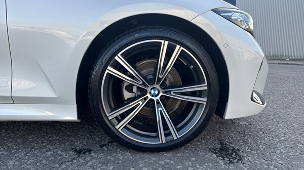 Used BMW 3 Series 2025 for sale - 76312370: Photo 14