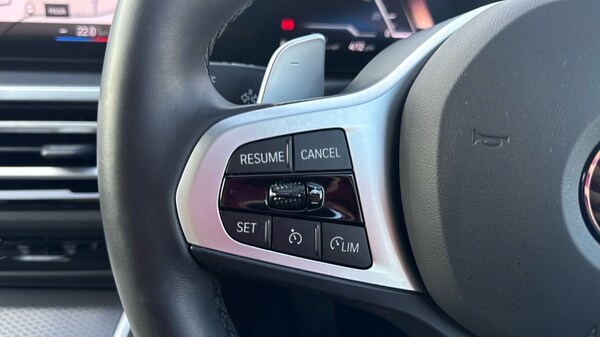 Used BMW 3 Series 2025 for sale - 76312370: Photo 17