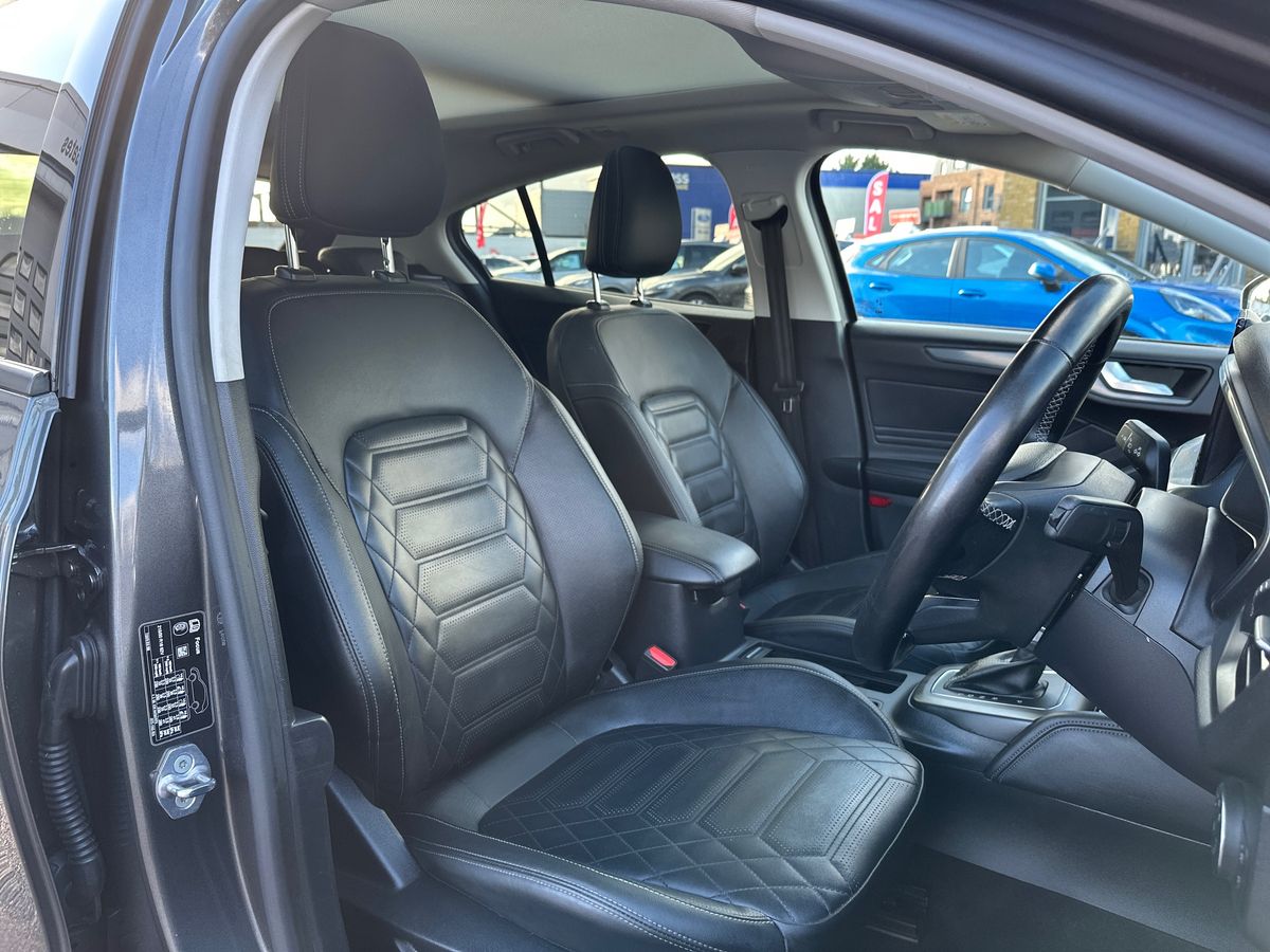 Used Ford Focus 2023 for sale - 77232178: Photo 12