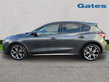 Used Ford Focus 2023 for sale - 77232178: Photo