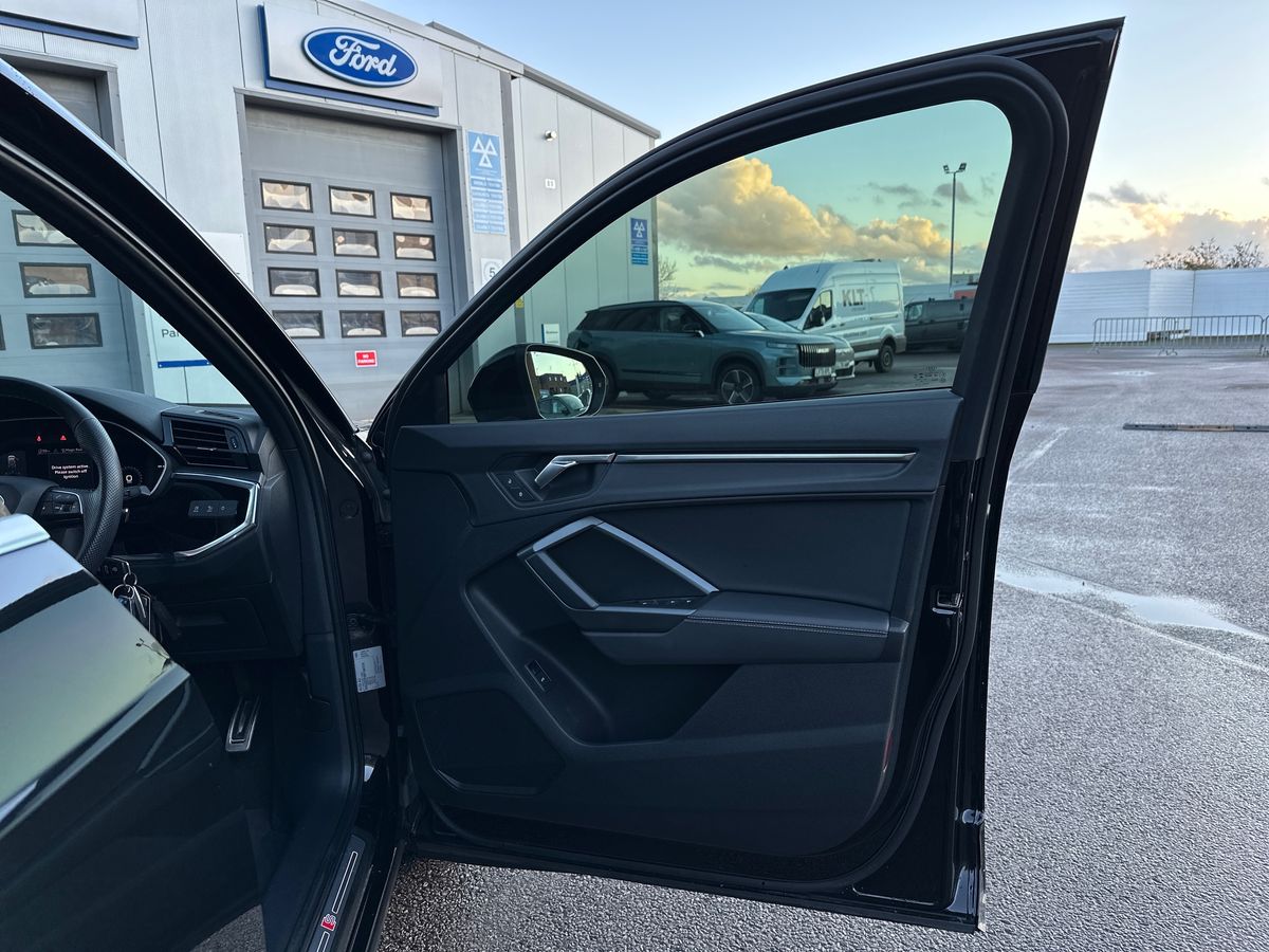 Used Audi Q3 2022 for sale - 76803982: Photo 35