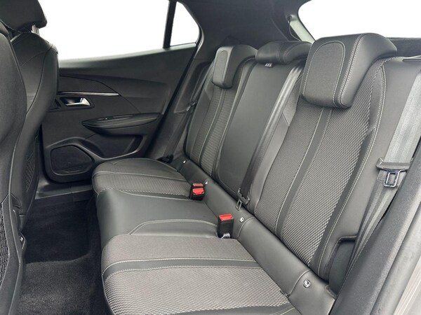 Used Peugeot 2008 2023 for sale - 76168672: Photo 14