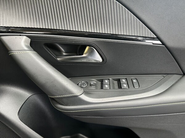 Used Peugeot 2008 2023 for sale - 76168672: Photo 25