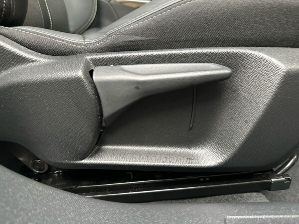 Used Peugeot 2008 2023 for sale - 76168672: Photo 30