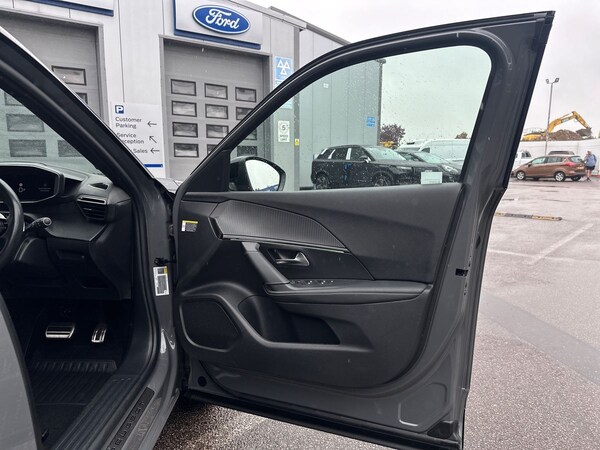 Used Peugeot 2008 2023 for sale - 76168672: Photo 35