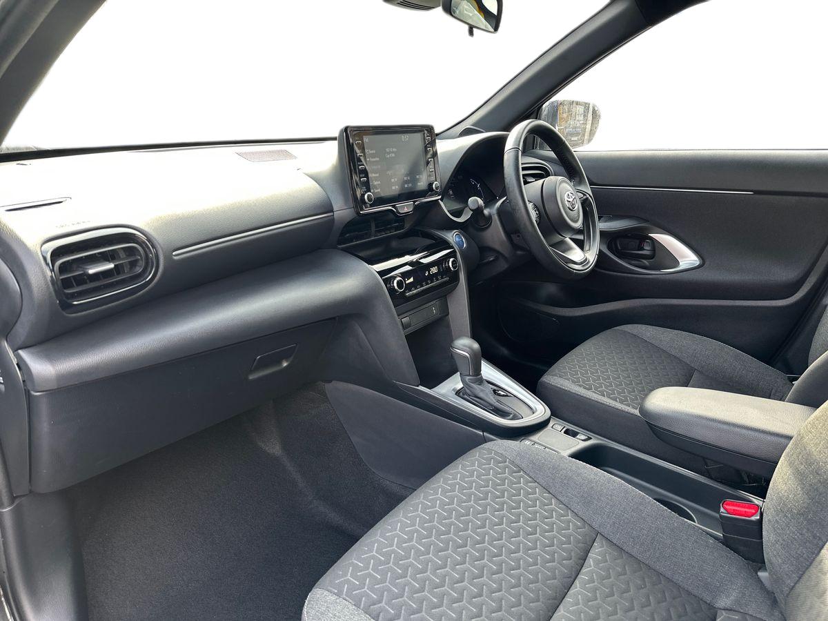 Used Toyota Yaris Cross 2023 for sale - 77499625: Photo 11