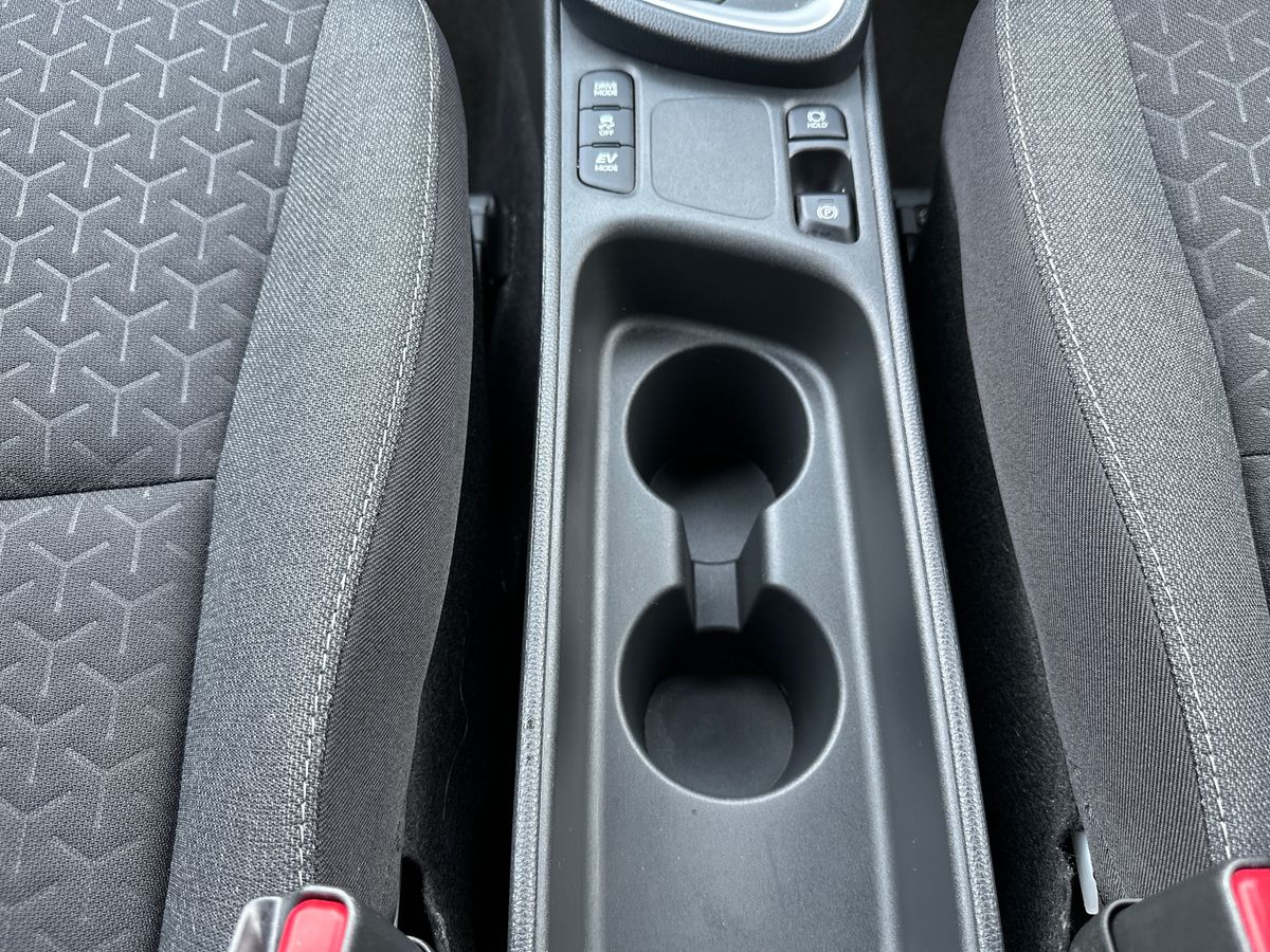 Used Toyota Yaris Cross 2023 for sale - 77499625: Photo 28