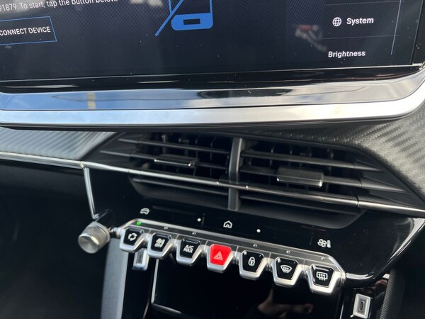 Used Peugeot 2008 2025 for sale - 76154715: Photo 22