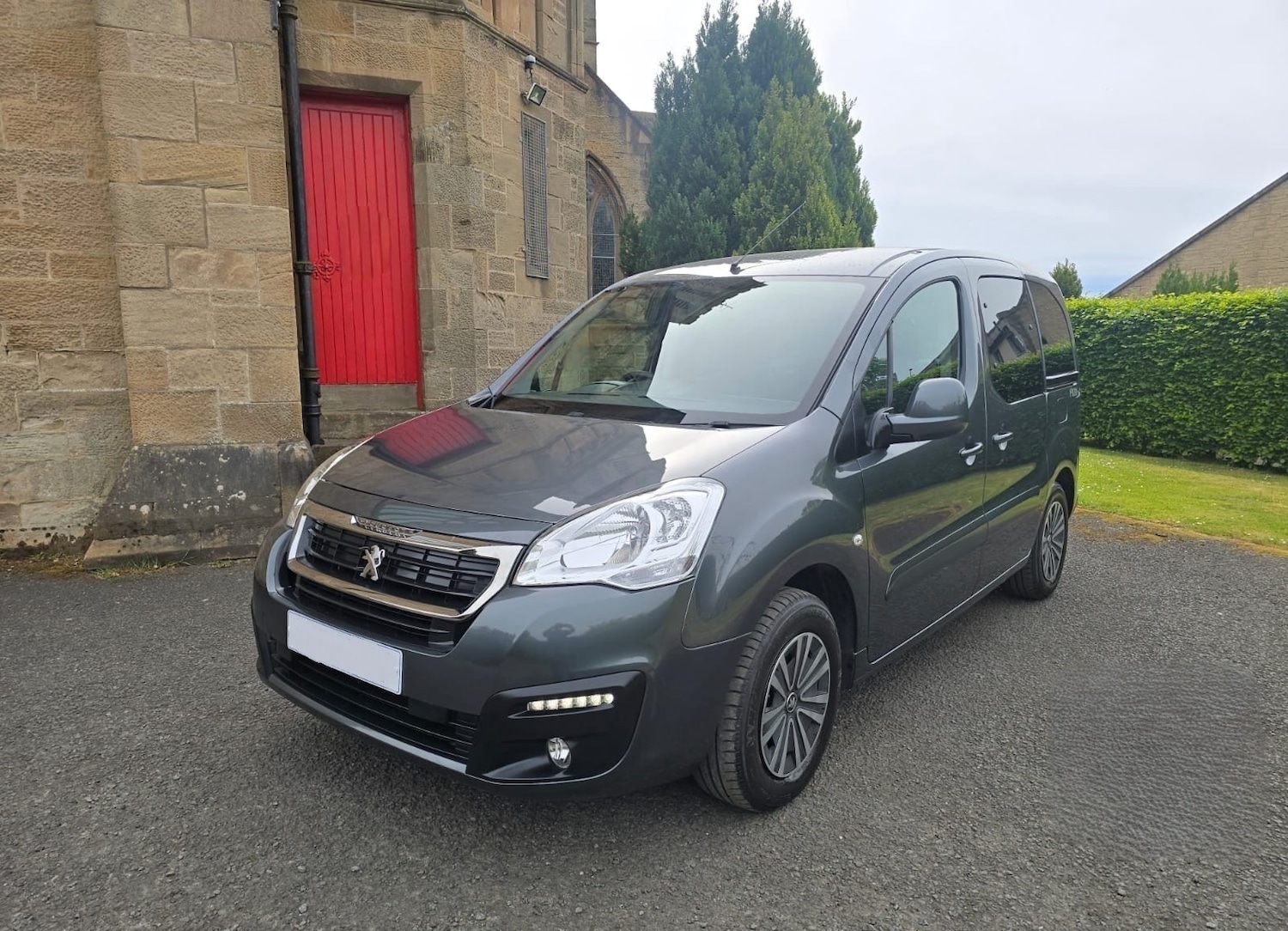 Used Peugeot Partner Tepee 2016 for sale - 77337036: Photo 2