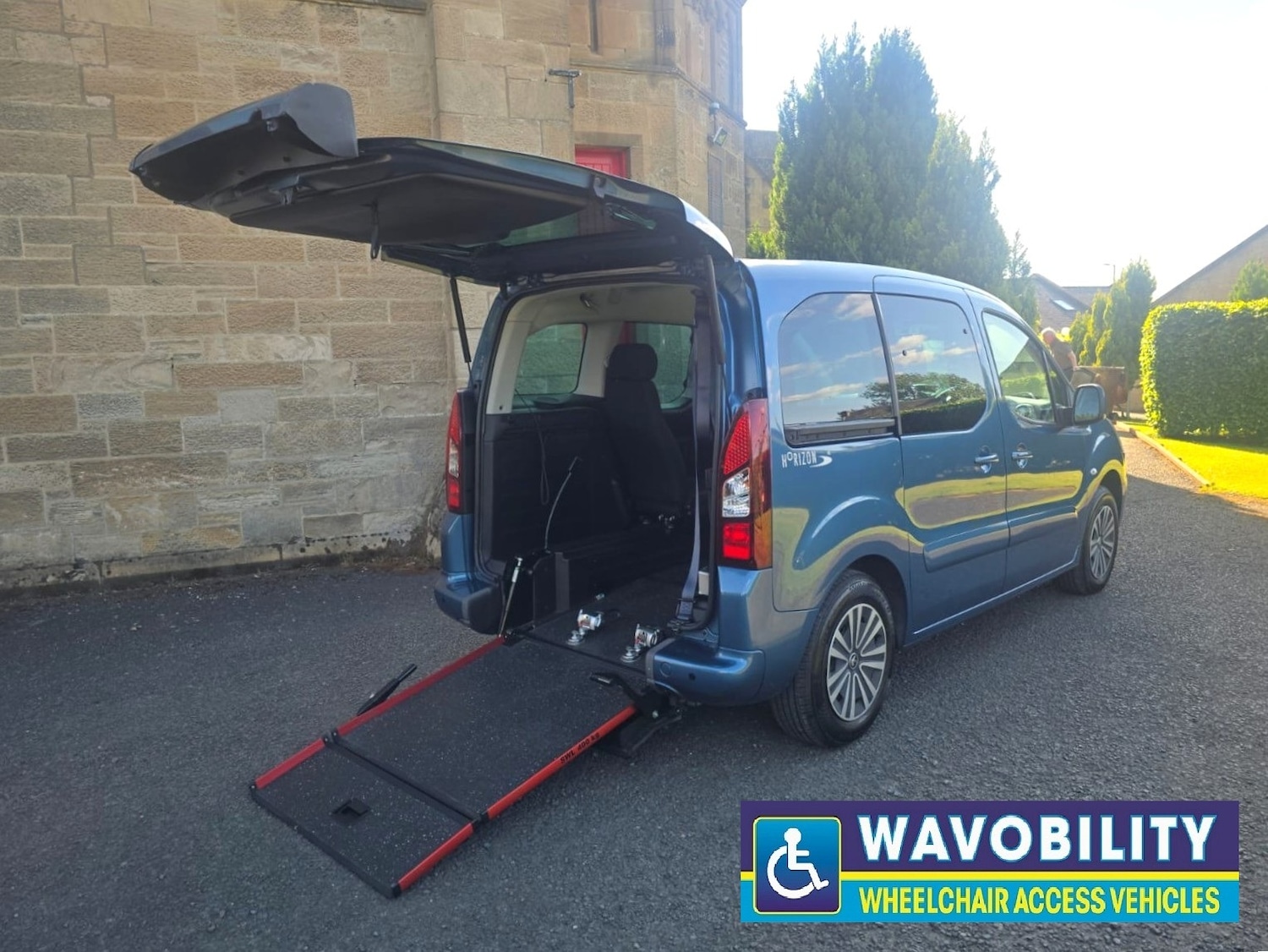 Used Peugeot Partner Tepee 2017 for sale - 76387421: Photo 1
