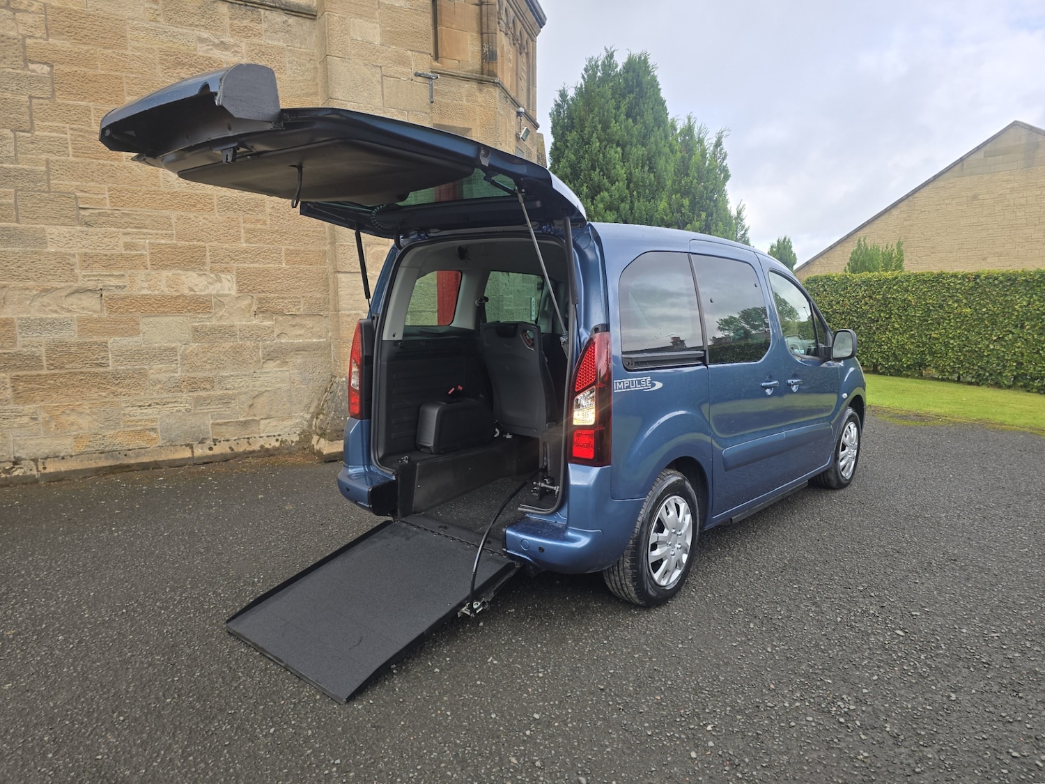 Used Peugeot Partner Tepee 2017 for sale - 75923232: Photo 2